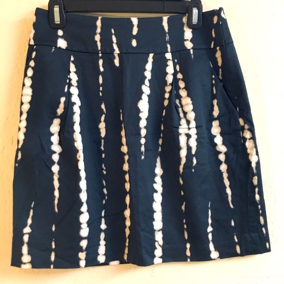 AnnTaylor Stretch Mini Skirt 2 Petite Tie Dye Black Cream Workwear Off… - Picture 1 of 7